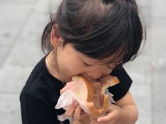 -詹爷爷乌节路街头冰淇淋