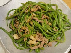 -海派美食·家宴海鲜青岛菜·石锅鲽鱼头(东方城店)