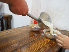 -云南大锅豆浆店