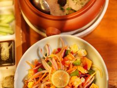 -老滇山寨•云南特色菜•地方菜•民族风情歌舞表演(金碧店)