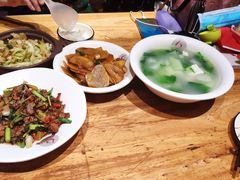 -老滇山寨•云南特色菜•地方菜•民族风情歌舞表演(金碧店)