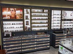 -三叶眼镜城(八佰伴店)