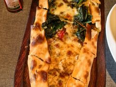 四季皮塔饼-Efes Turkish & Mediterranean Cuisine 艾菲斯餐厅(陆家嘴店)