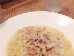 -玛格萝妮(汇智国际商业中心店)