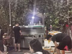 -蚝哥花姐湛江烤生蚝(美丽湾市场店)