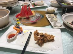-榕树下海鲜馆(坪山路店)