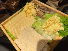 -晓宇重庆火锅(西安荟聚店)