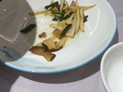 腊肉炒笋尖-贵州大厦贵州厅(樱花园西街店)
