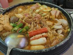 -豚妈妈汤饭·部队锅(南京东路店)
