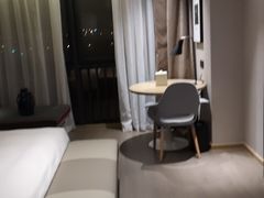 -苏州工业园区奥特莱斯亚朵酒店