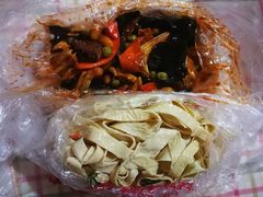 -老六素货(王顶堤店)