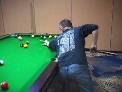 -出杆桌球俱乐部