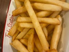 -Tubestation站点比萨(新世界大望路店)