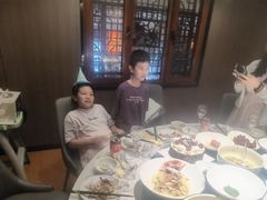 -侬佳蒸菜馆(听潮店)