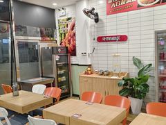 -海盗虾饭·剥好的小龙虾饭(SOHO尚都店)