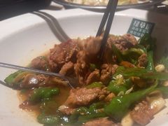 -绿草地·湘菜(酃湖师院店)