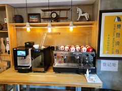 -HIGH FIVE哈福手工汉堡(桂林路店)