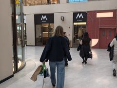 -斯普瑞斯奥特莱斯