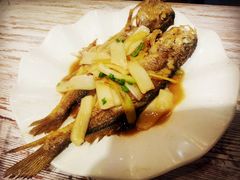 家烧小黄鱼-十面欢腾·海鲜面·台式Bistro(长乐路店)