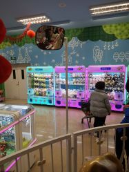 -莫莉幻想儿童乐园(三河燕郊永旺店)