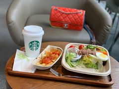 法式秘制烤鸭腿配番茄意面-星巴克臻选(南京艾尚天地店)