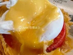 -Common Table · Brunch & Coffee