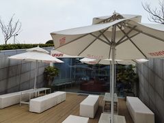 -UNI UNI(环亚凯瑟琳店)