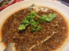 二代香酥油浸鱼-老闵田螺馆·南昌市井菜·特色小吃(总店)