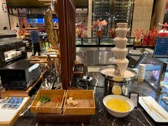 -广州万富希尔顿酒店·感趣自助餐厅·金秋蟹宴生蚝海鲜刺身烧烤