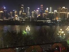 -冰冰龙虾·江湖菜·花园江景餐厅