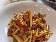 花生芽炒爽肉-香雪海饭店中餐厅(人民桥店)