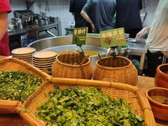 -云阿蛮云南生烫牛肉米线(奉贤路店)