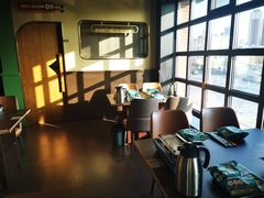 -曼听小寨海鲜烧烤·大连辣炒大王(盖州街店)