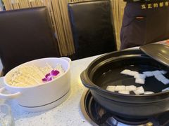 -烹然四季椰子鸡火锅(团结湖总店)
