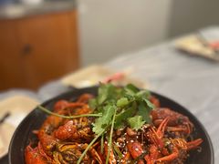 -虾易落味(杭州黄龙万科中心店)