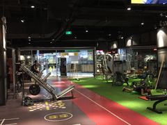 -VLines耀能运动24小时·月付制健身(京广桥店)