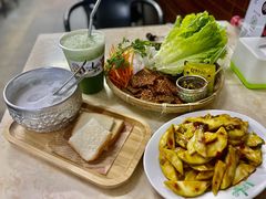 -啰啰冰屋(景洪总店)