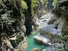 -蝶舞清江·恩施地心谷景区