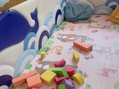 -杭州西湖湖滨银泰亚朵酒店