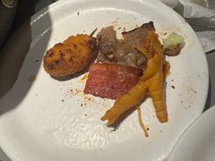 -山焱·炭火自助烤肉(周浦万达店)