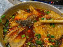 -肖肖酸萝卜鱼火锅(总店)