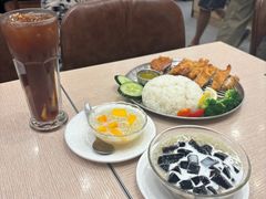 -佰搭果·广式茶餐厅(西华路店)