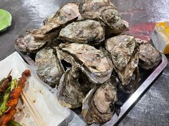 -蚝哥花姐湛江烤生蚝(美丽湾市场店)