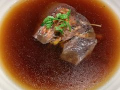 伊比利亚火腿牛肝菌法式鸡肉清汤-蝶舍·MAISON PAPILLON