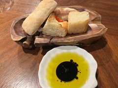 餐前面包&nbsp;两人份-Osteria Garden 生蚝花园餐厅(原进贤路店)