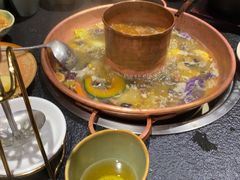 -菌自由丨野生菌火锅特色庭院餐厅(丽江古城店)