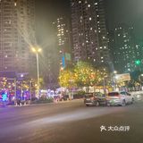 超级nice的老板做的最好吃的鸡蛋汉堡