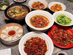 -黄弟大排档·湖南菜·小龙虾·小海鲜(凯旋北路店)