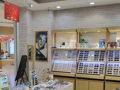 -标准眼镜·蔡司官方授权店(塘沽远洋未来汇店)