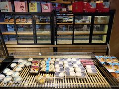 面包甜点陈列柜-法贝滋动物奶油蛋糕(广益哥伦布店)